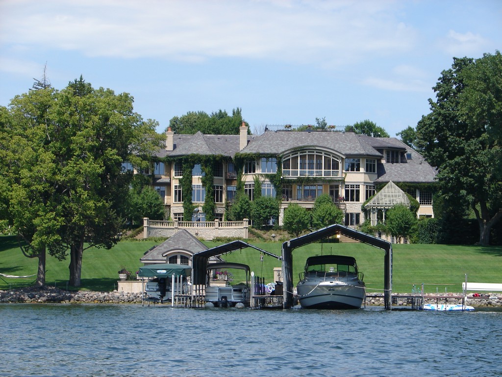 Lake ★ houses on or near the water ★ Pinterest Big